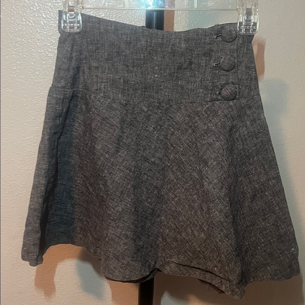 Necessary Objects Gray Linen Blend Skirt with Polka Dot Lining